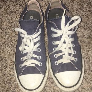 Two tounge all star converse